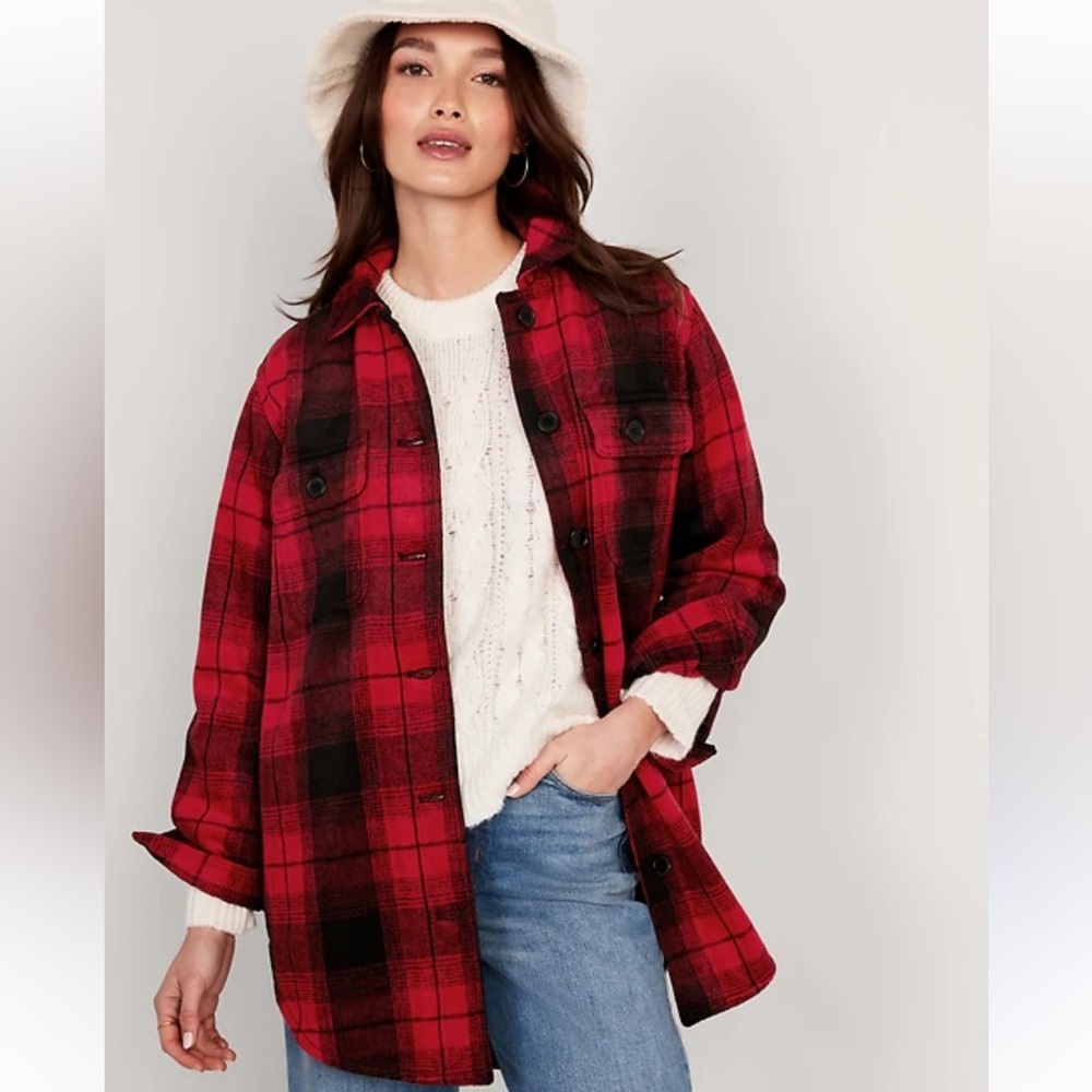 Old Navy long red plaid shacket Size S